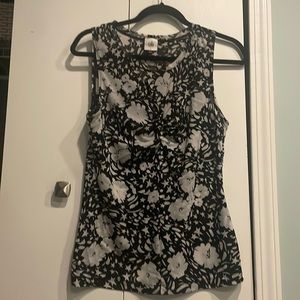 EUC cabi flower burst top fall 2021